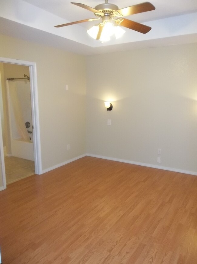 Building Photo - 3 BEDROOM, 2 BATH, BELTON ISD