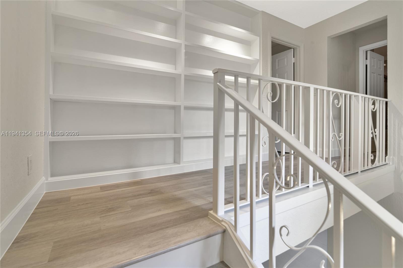 Building Photo - 3114 Kingswood Ter