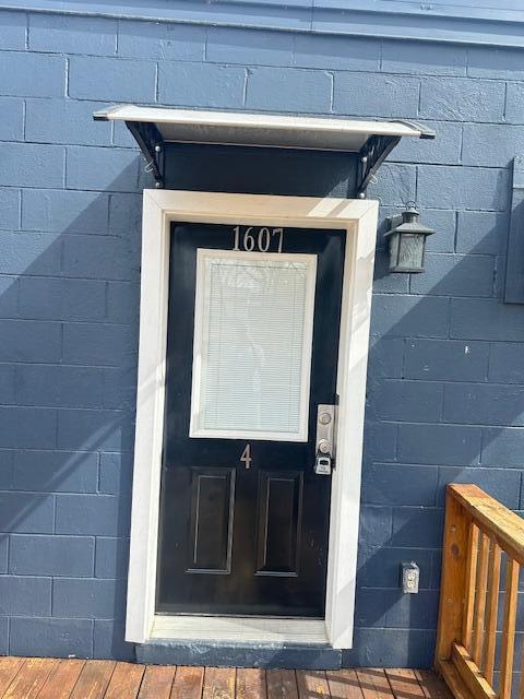 Building Photo - 1607 Wildwood Ave SE