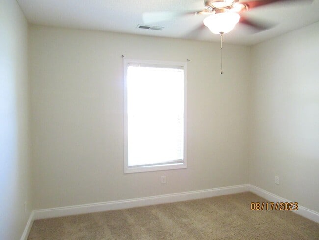 Building Photo - 4690 Great Oak Cir