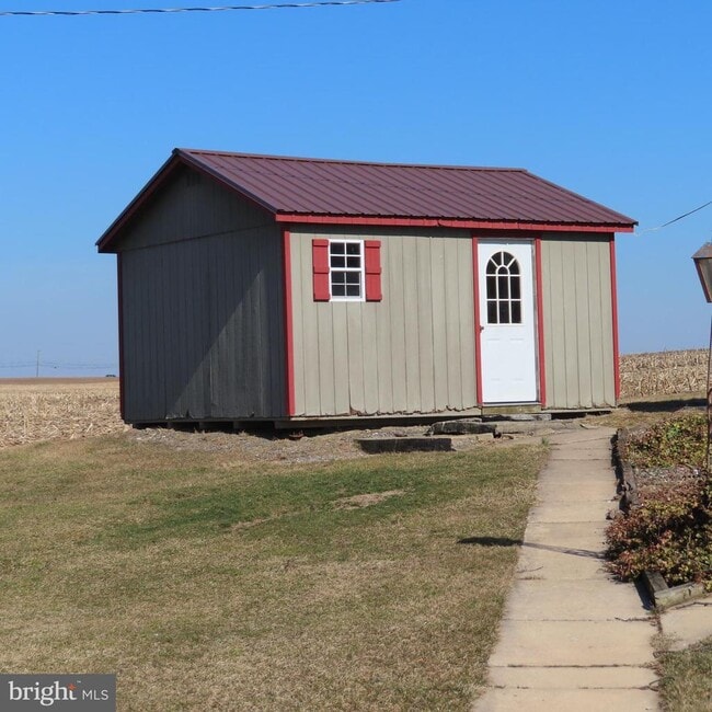 Building Photo - 1410 Gillan Dr