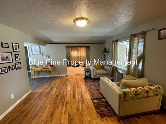 Building Photo - 455 Linden Dr