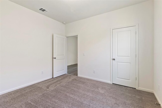 Building Photo - 1021 Lacebark Pne Ln