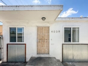 Building Photo - SD: 1BD/1BA Unit in City Heights with Granite Kitchen & Ceiling Fans