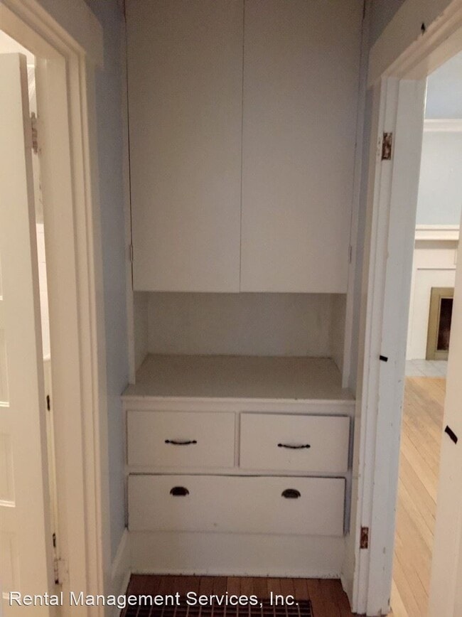 Building Photo - 2 br, 2 bath House - 7224 SW 5th Ave