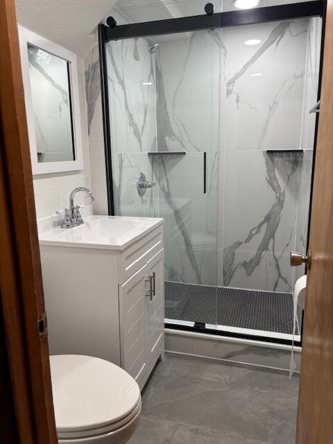 Building Photo - 3600 Urbandale Ave