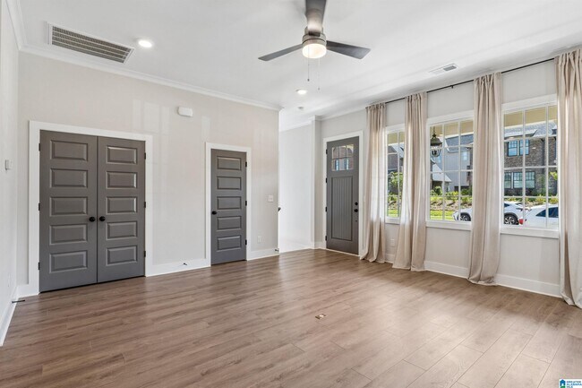 Building Photo - 47804780 Silas Ave