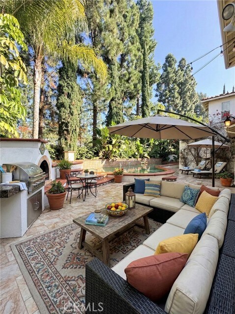 Building Photo - 3 New Dawn