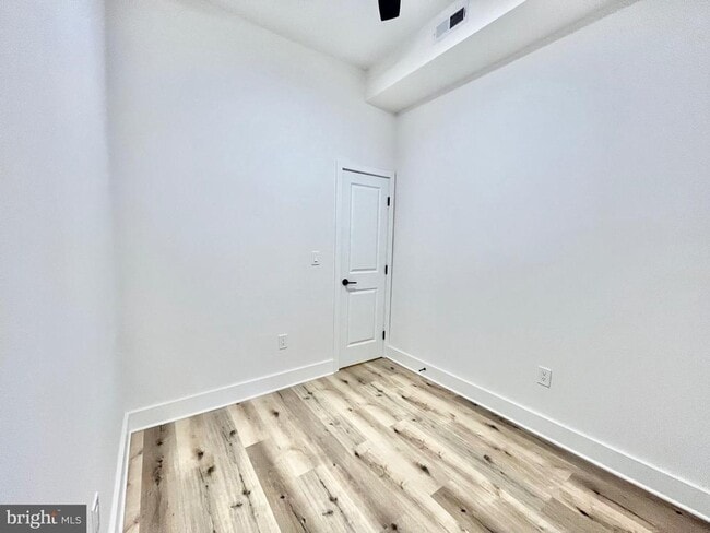 Building Photo - 1802 11th St NW