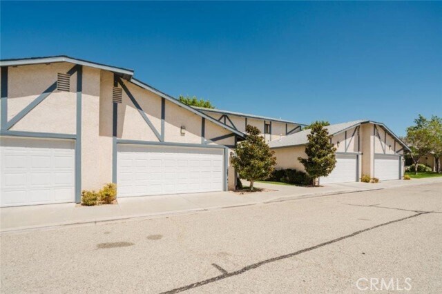 Building Photo - 43840 Bobby Jones Dr