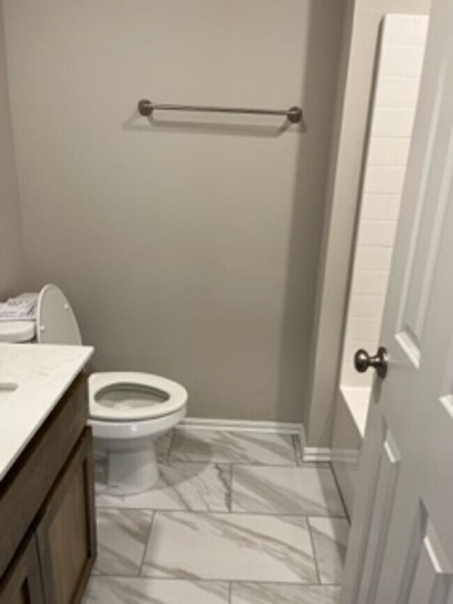 Building Photo - 1st Month Free!