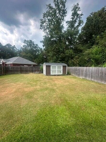 Building Photo - 5514 Stratford Ln