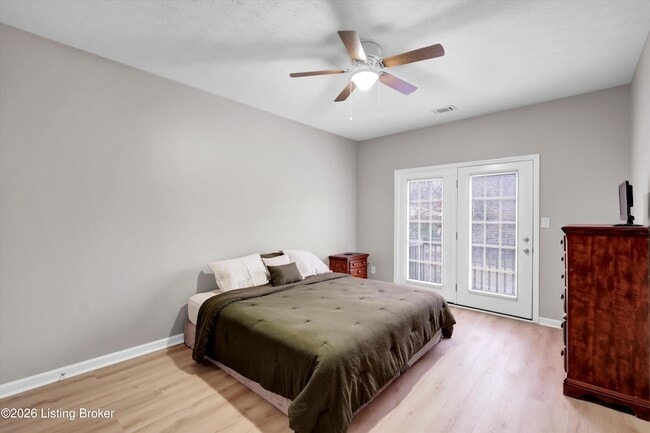 Building Photo - 2726 Brownsboro Rd