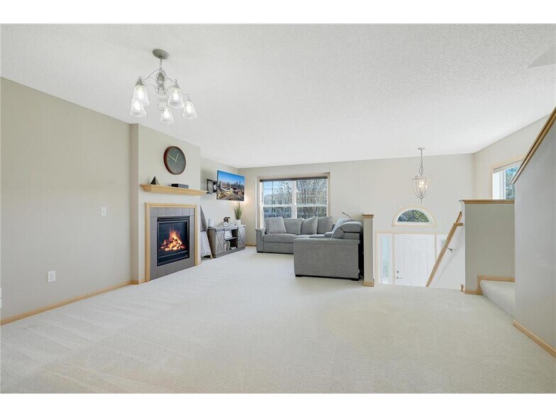 Building Photo - 15225 Fanning Dr N