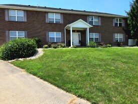 Building Photo - 736 Charlton Ct