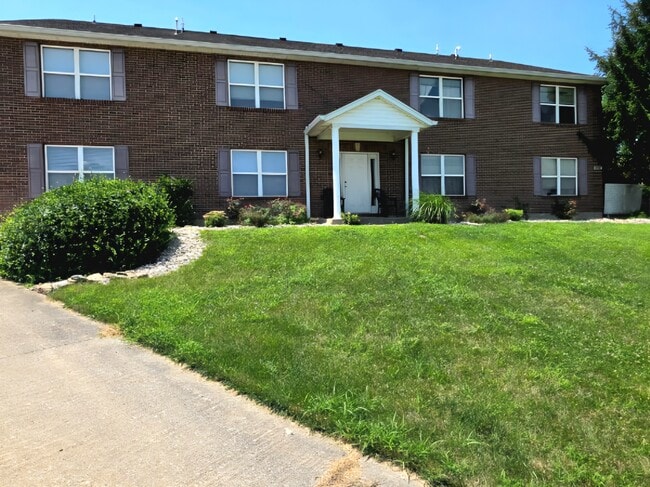 Building Photo - 736 Charlton Ct
