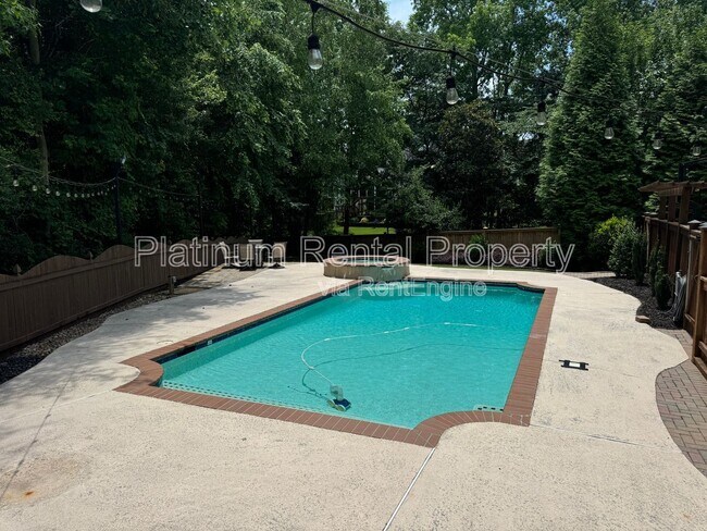 Building Photo - 830 Eden Green Ct