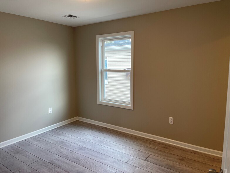 Building Photo - 419 Grier Ave