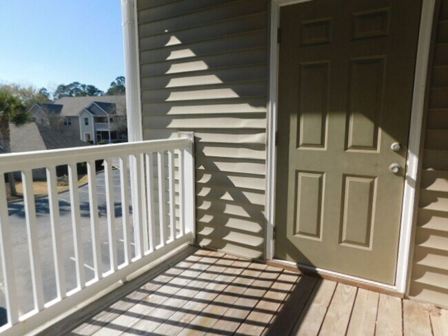 Building Photo - 2 Bedroom Located in Summerfield Community