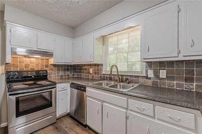 Building Photo - 3661 Boring Rd