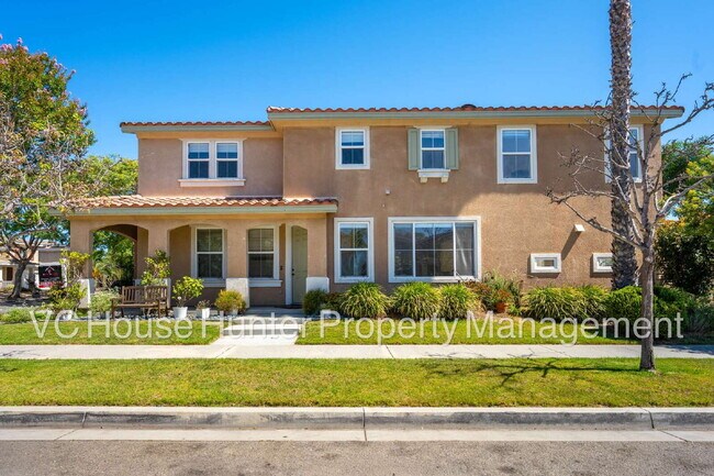 Building Photo - 4 Bedroom 2.5 Bath in Oxnard