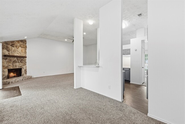 Building Photo - 16826 Carbridge Dr