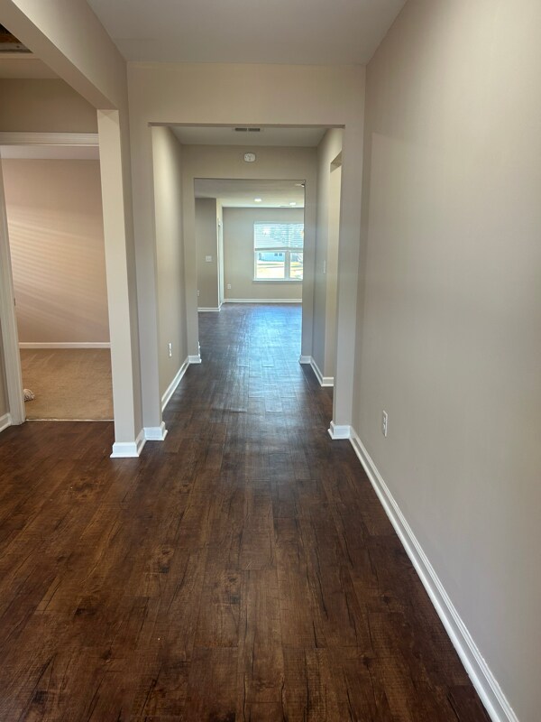 Building Photo - 192 Mountain Ash Ln