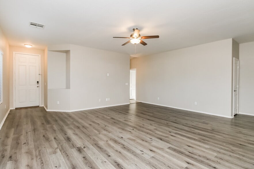 Building Photo - 119 Mountain View Rd