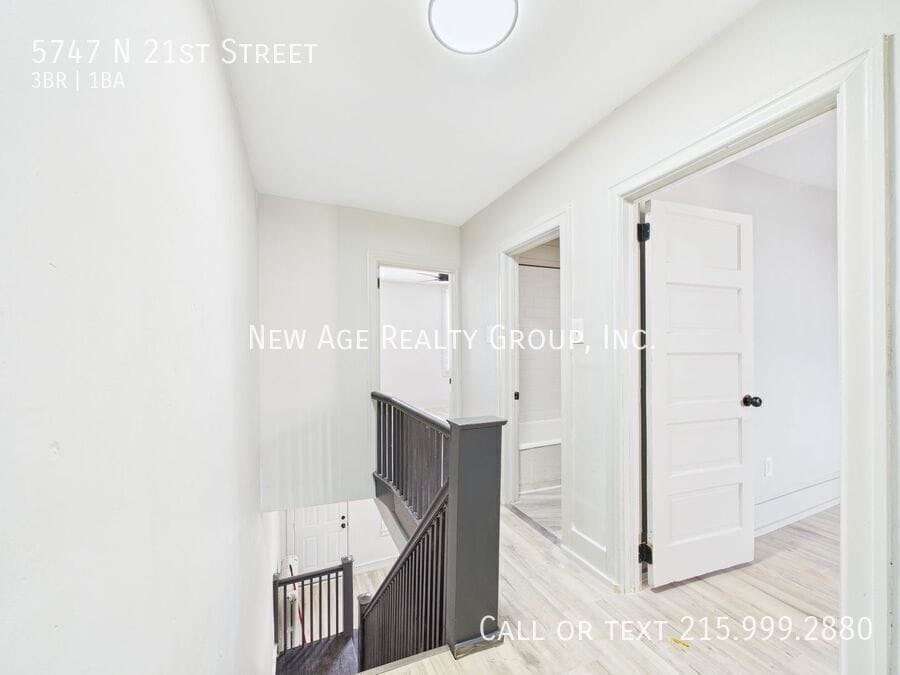 Building Photo - 5747 N 21st St