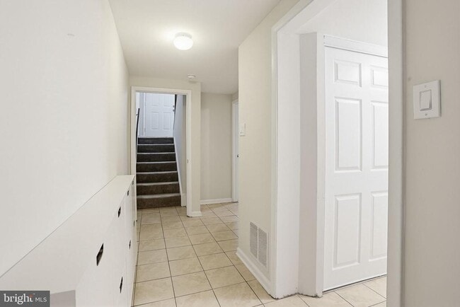 Building Photo - 8957 Skyrock Ct