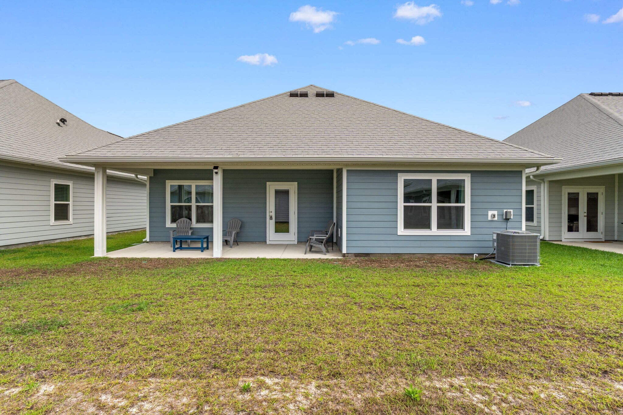 Building Photo - 136 Needle Rush Dr