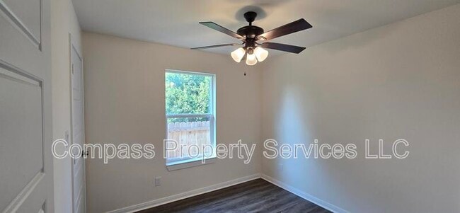 Building Photo - 2808 S 8th St