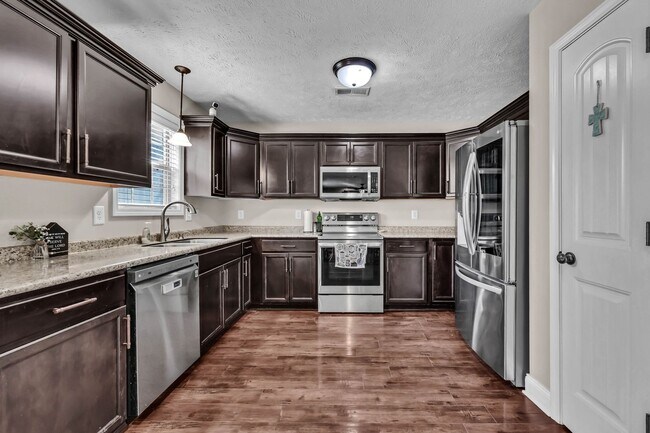 Building Photo - 1289 Morstead Dr