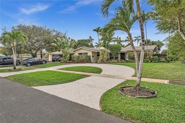 Building Photo - 2114 N 44th Ave