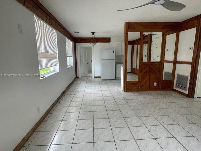 Building Photo - 4420 NW 60th St