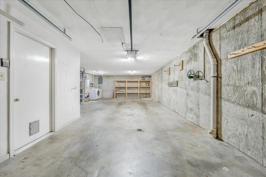 Garage - 3377 Morning Dove Rd