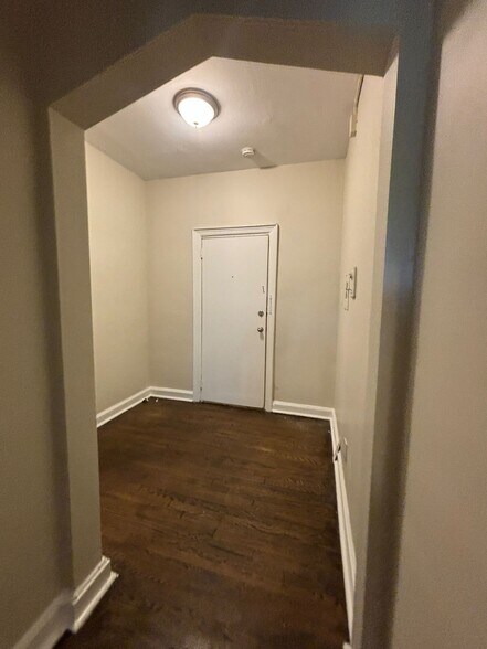 51 Summit Ave B3 - 56 Summit Ave