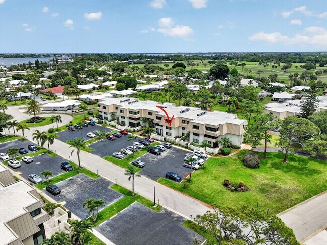 Building Photo - 1800 SE St Lucie Blvd