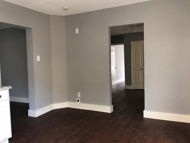 Building Photo - 2711 Avenue K