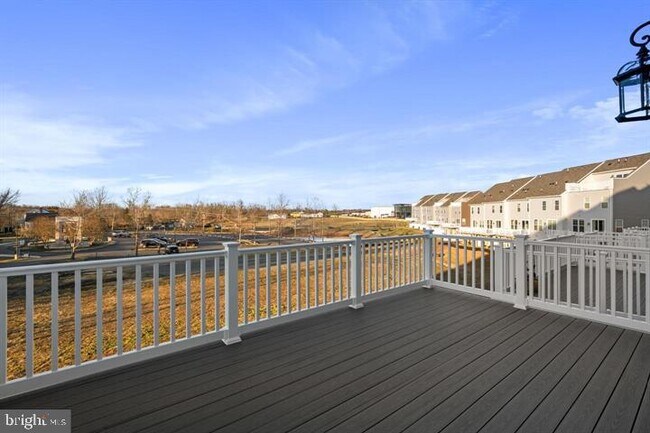 Building Photo - 42508 Invergordon Ter