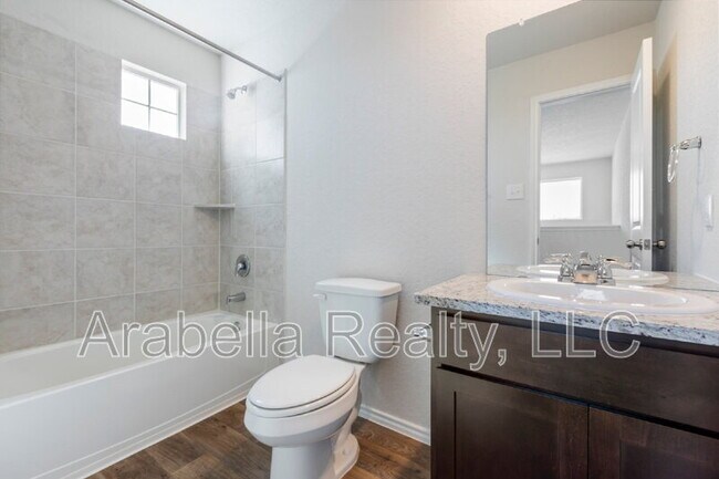 Building Photo - 831 Cozumel Emerald