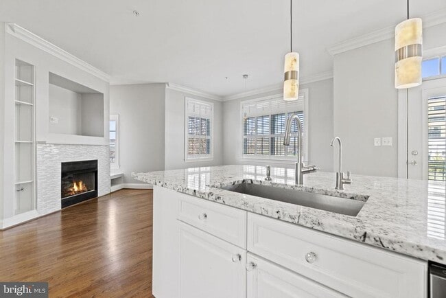 Building Photo - 12168 Chancery Station Cir