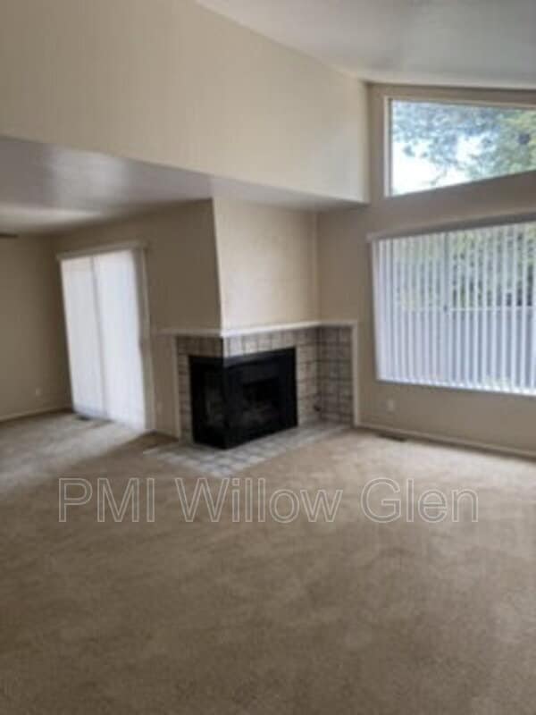 Building Photo - 7379 Tulare Hill Dr