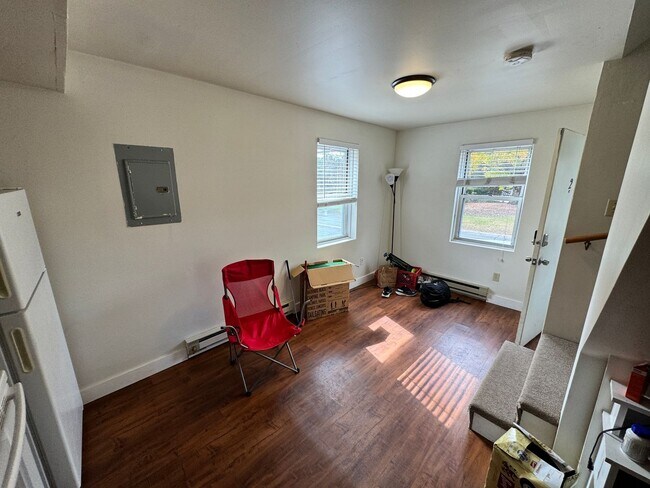 Building Photo - 310 Belchertown Rd