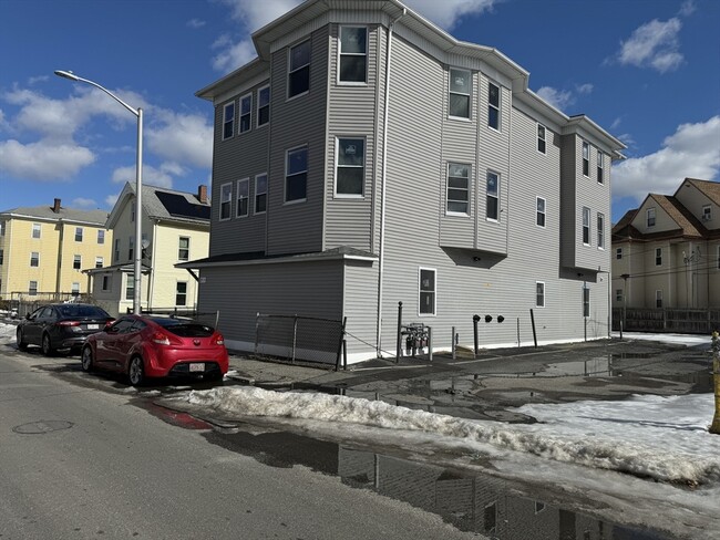 Primary Photo - 29 Camp St