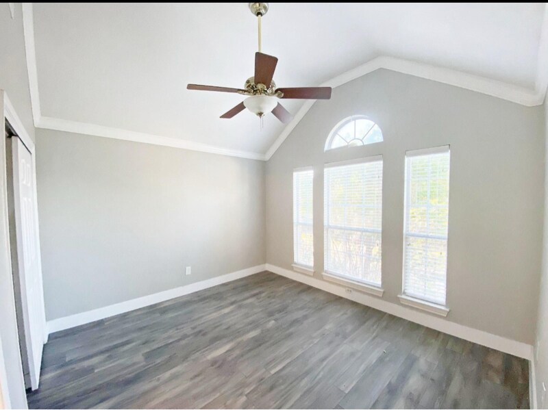Building Photo - 1700 Shiprock Dr