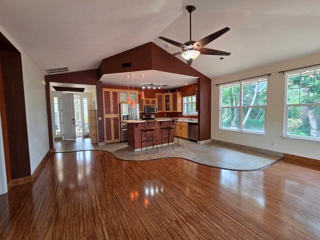 Building Photo - Ke Ali'i Ka  3/3 Bedrooms