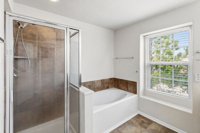 Building Photo - 18715 Windy Stone Dr