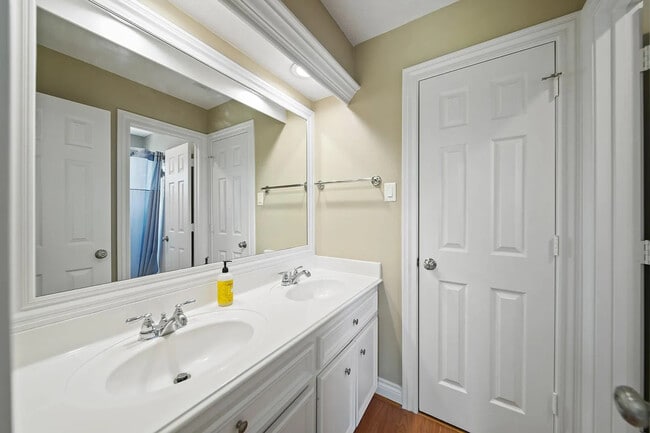 Building Photo - 3306 Alcorn Crossing Dr