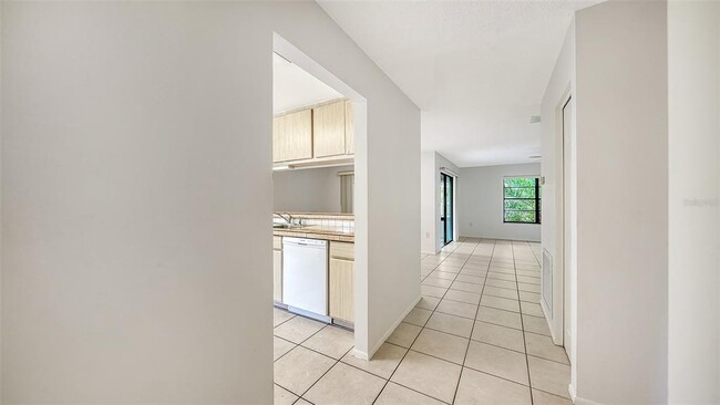 Building Photo - 5010 Barrington Cir